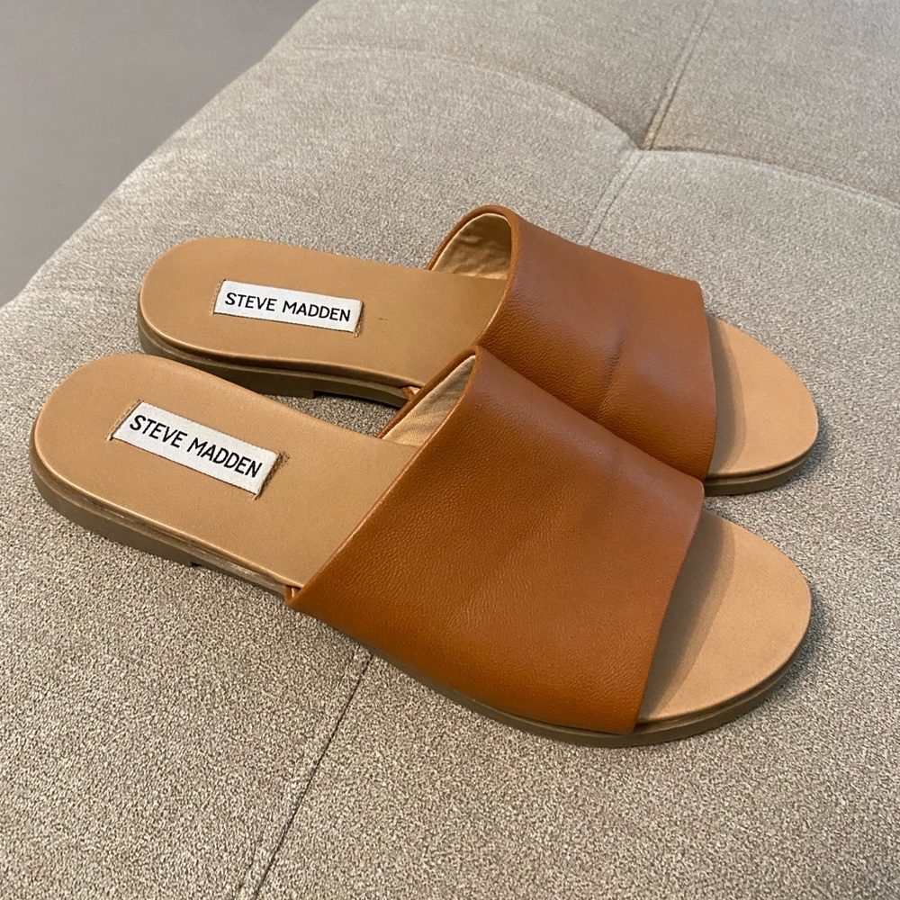 Steve Madden Women's Tan Slide Sandals